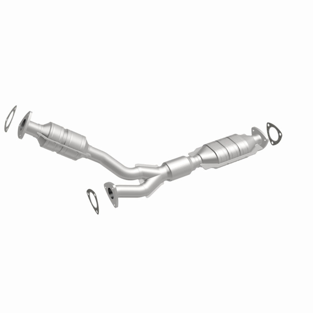 MagnaFlow direct-fit catalytic converter fits 2001-2003 Saturn L300, Saturn LW300, and additional vehicles. Avoid potential exhaust leaks by using the included gaskets to get a pro
