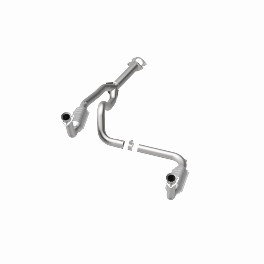 MagnaFlow direct-fit catalytic converter fits 2000-2002 Chevrolet Express 1500, GMC Savana 1500, and additional vehicles and 00 Chevy Express 1500 5.7L stainless steel CARB complia