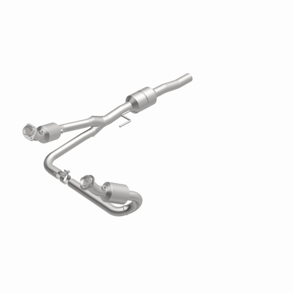 MagnaFlow direct-fit catalytic converter fits 00 Dodge Durango 5.2/5.9L 5.2 inch inlet 2.5 inch outlet stainless steel CARB compliant 458048