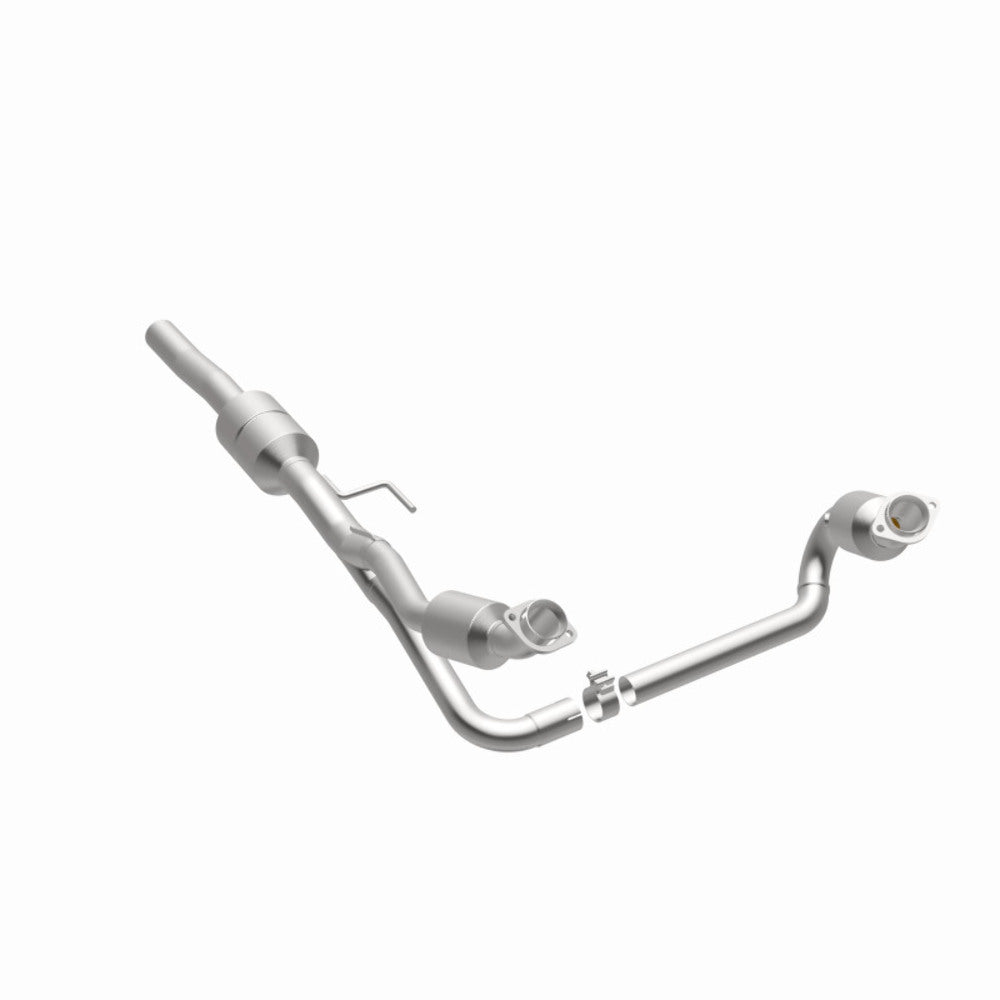 MagnaFlow direct-fit catalytic converter fits 00 Dodge Durango 5.2/5.9L 5.2 inch inlet 2.5 inch outlet stainless steel CARB compliant 458048
