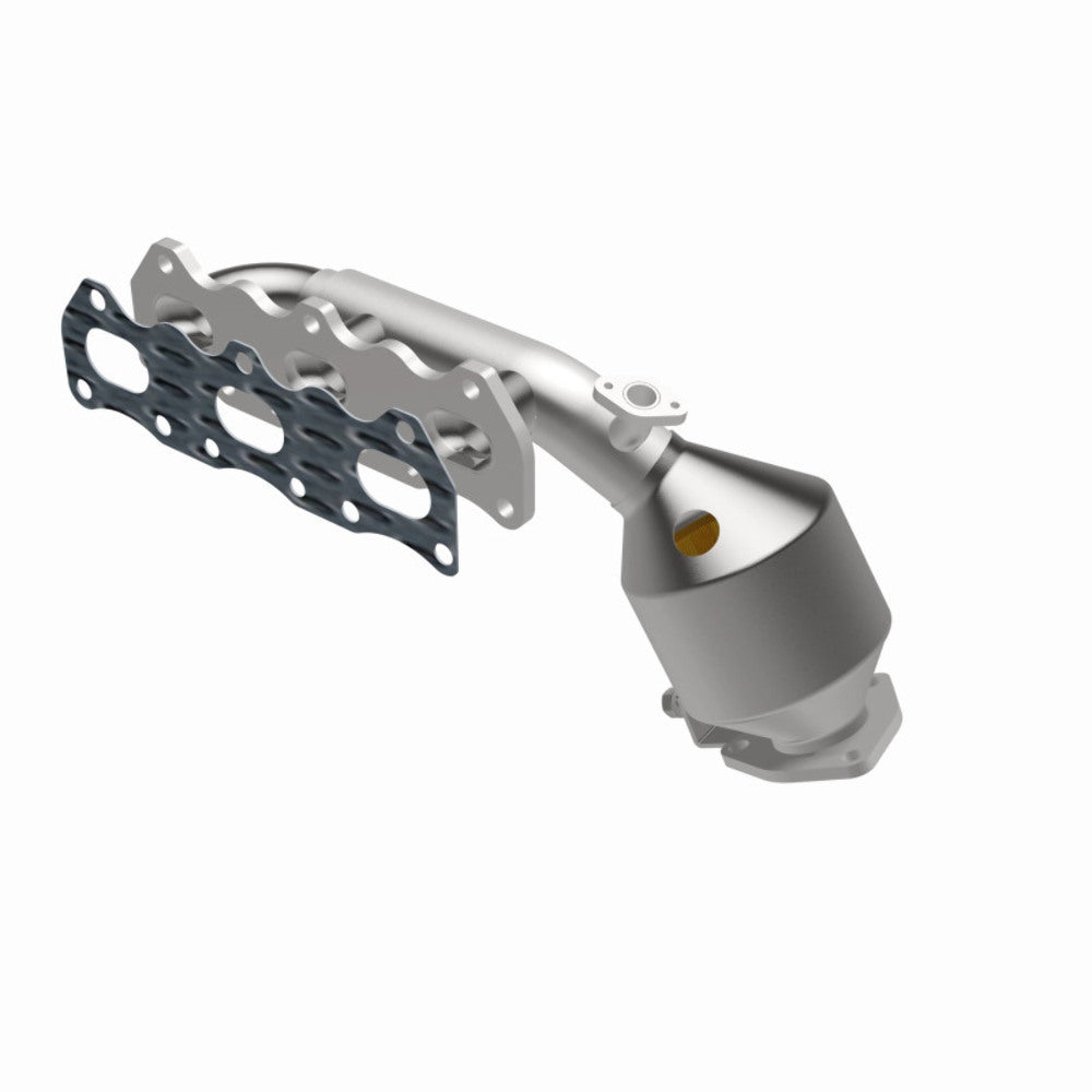 MagnaFlow direct-fit catalytic converter fits 2001-2004 Chevrolet Tracker, 1999-2005 Suzuki Grand Vitara, and more, this and 00 Suzuki Grand Vitara 2.5L stainless steel CARB compli
