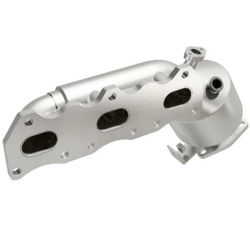 MagnaFlow direct-fit catalytic converter fits 1999-2005 Suzuki Grand Vitara, 2001-2004 Chevrolet Tracker, and more, this and 00 Suzuki Grand Vitara 2.5L stainless steel CARB compli