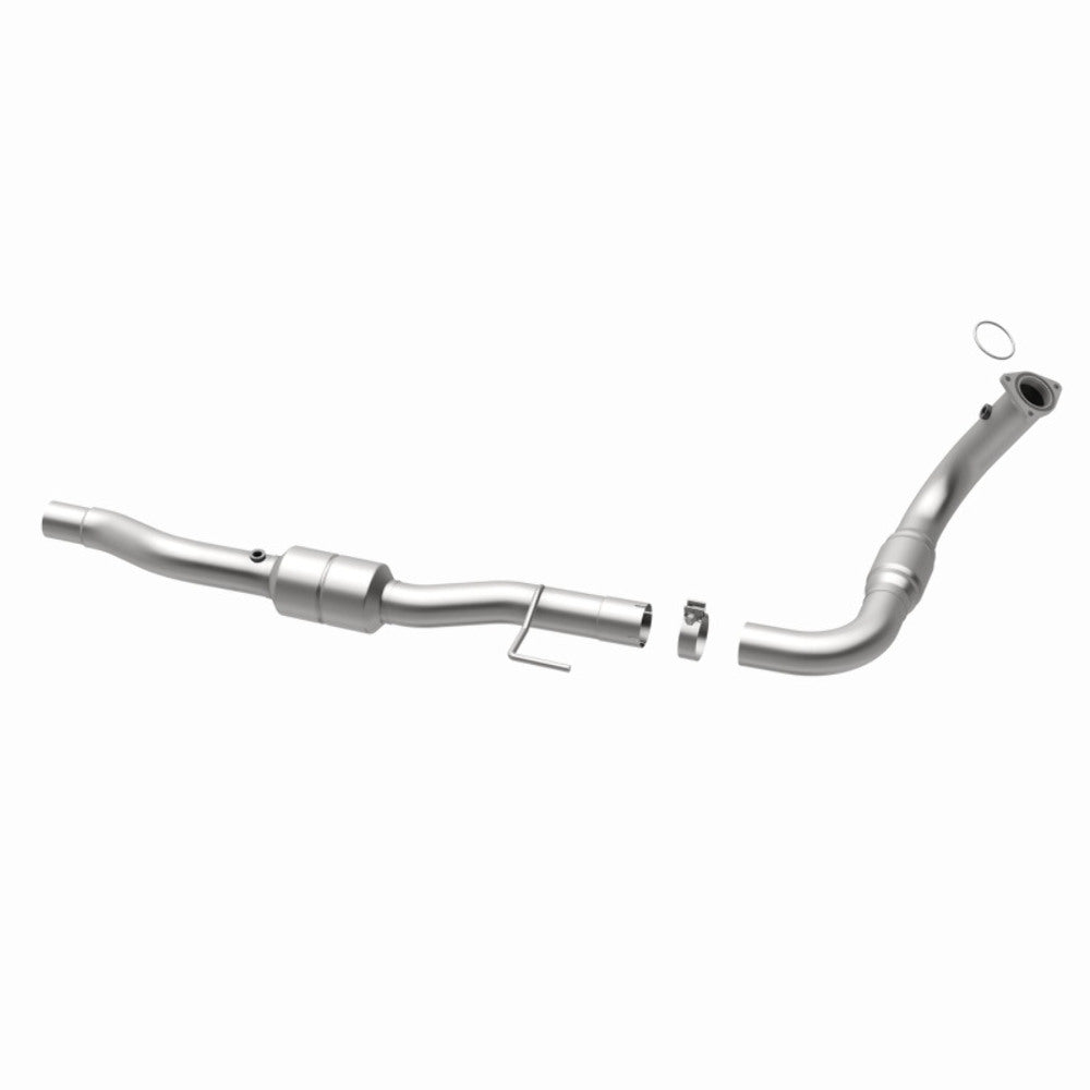 MagnaFlow direct-fit catalytic converter fits 2001-2003 Chevrolet Suburban 2500, 2002-2003 Chevrolet Avalanche 2500, and additional vehicles and 2002-2003 Avalanche 8.1 driver side