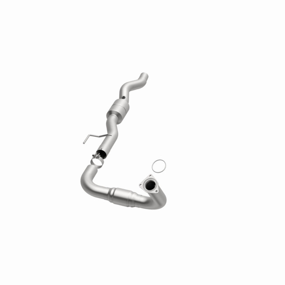 MagnaFlow direct-fit catalytic converter fits 2001-2003 Chevrolet Suburban 2500, 2002-2003 Chevrolet Avalanche 2500, and additional vehicles and 2002-2003 Avalanche 8.1 driver side