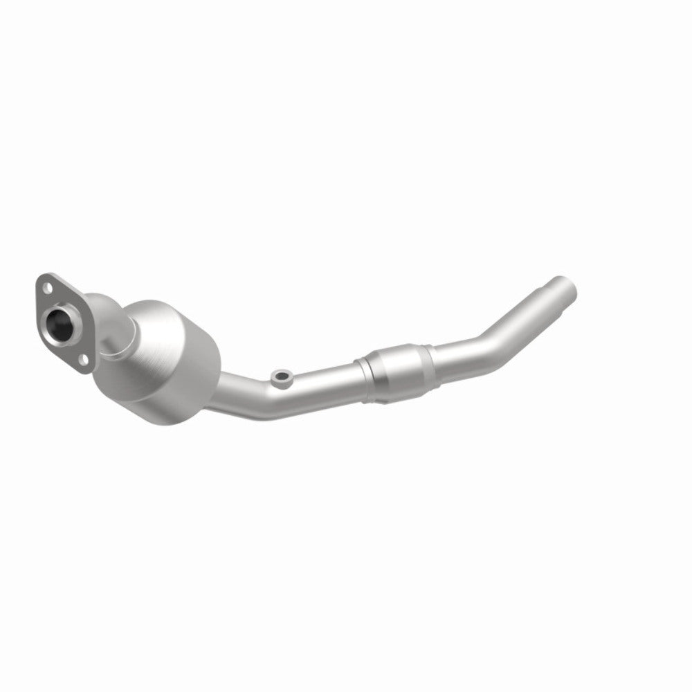 MagnaFlow direct-fit catalytic converter fits 2002-2003 Freelander 2.5L stainless steel CARB compliant OBDII 51877