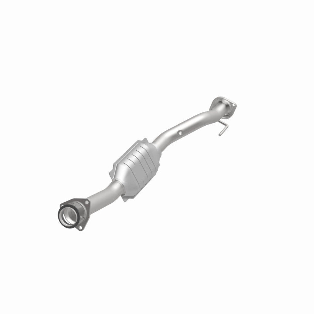 MagnaFlow direct-fit catalytic converter fits 2002-2005 Chevrolet Trailblazer, GMC Envoy, and additional vehicles. Avoid potential exhaust leaks by using the included gaskets to ge