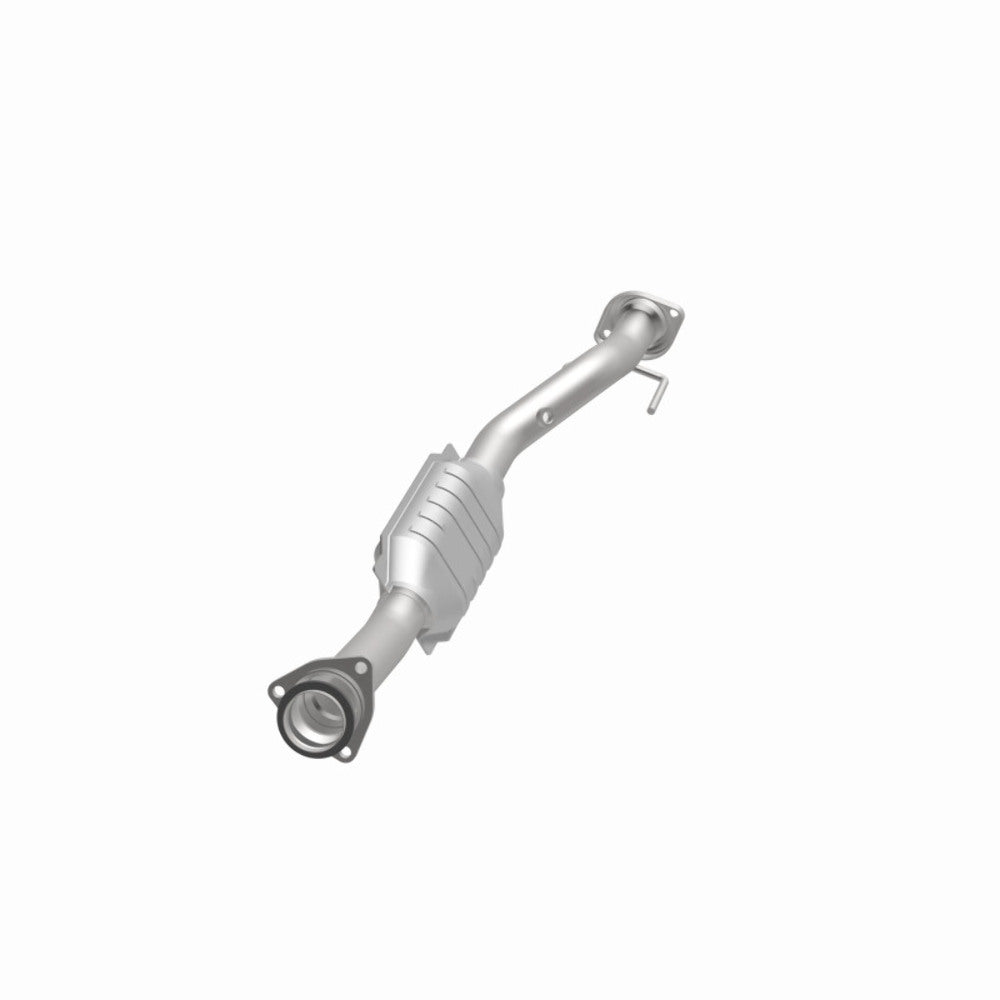 MagnaFlow direct-fit catalytic converter fits 2002-2005 Chevrolet Trailblazer, GMC Envoy, and additional vehicles. Avoid potential exhaust leaks by using the included gaskets to ge