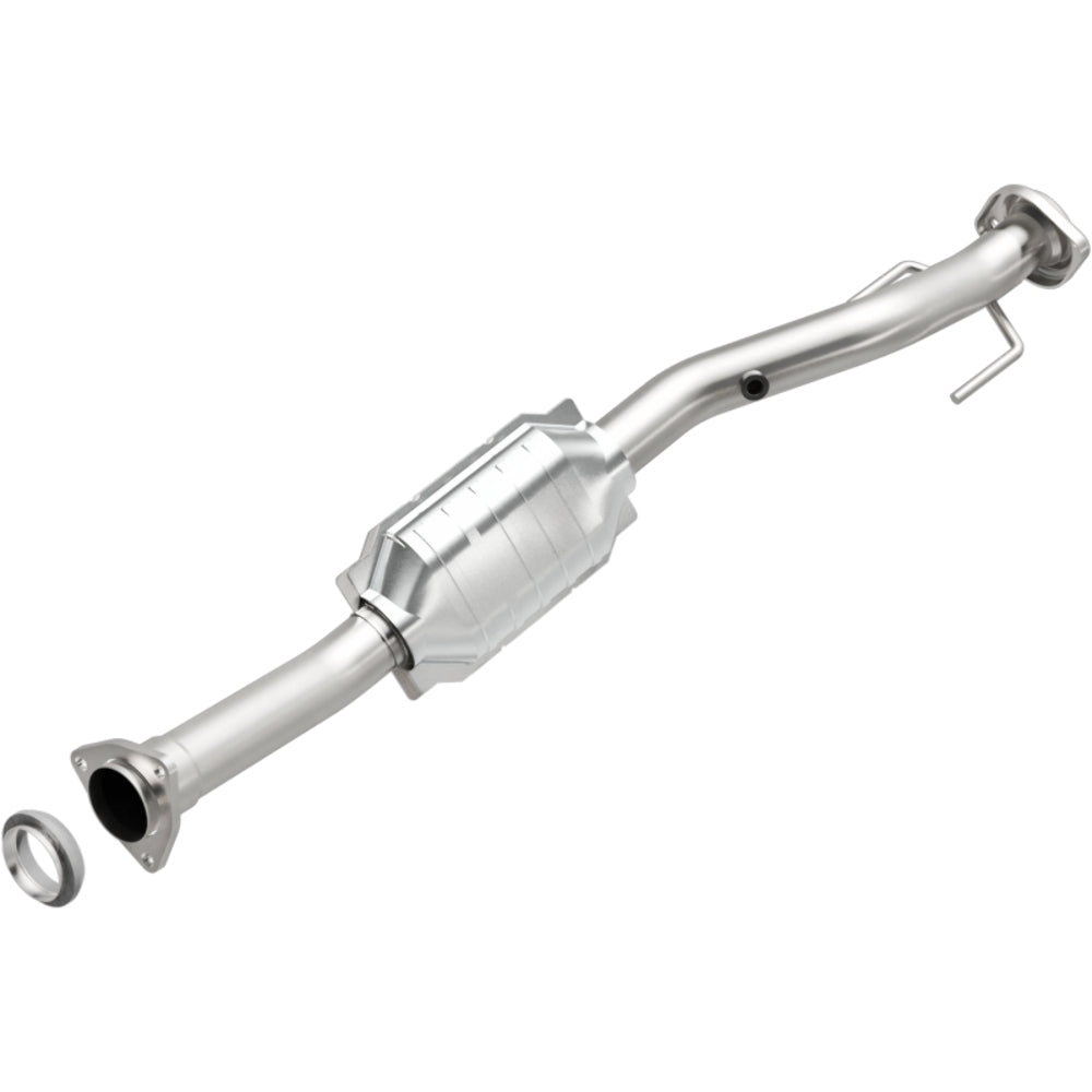 MagnaFlow direct-fit catalytic converter fits 2002-2005 Chevrolet Trailblazer, GMC Envoy, and additional vehicles. Avoid potential exhaust leaks by using the included gaskets to ge
