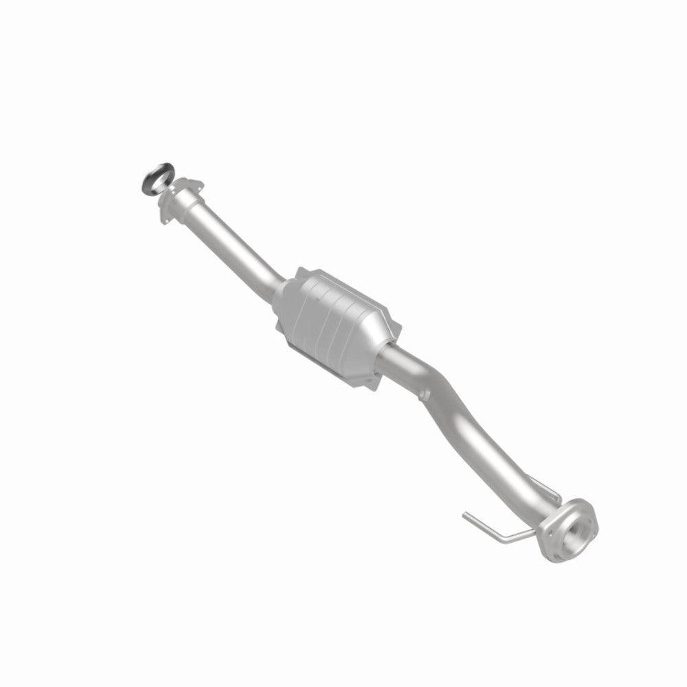 MagnaFlow direct-fit catalytic converter fits 2002-2005 Chevrolet Trailblazer, GMC Envoy, and additional vehicles. Avoid potential exhaust leaks by using the included gaskets to ge
