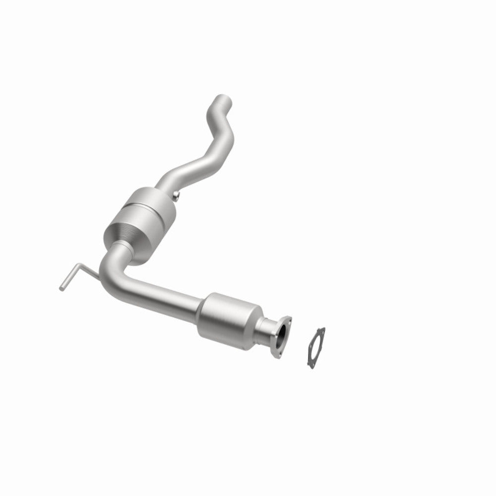 MagnaFlow direct-fit catalytic converter fits 02 Volkswagen Eurovan 2.8L stainless steel Federal EPA compliant OBDII 23181