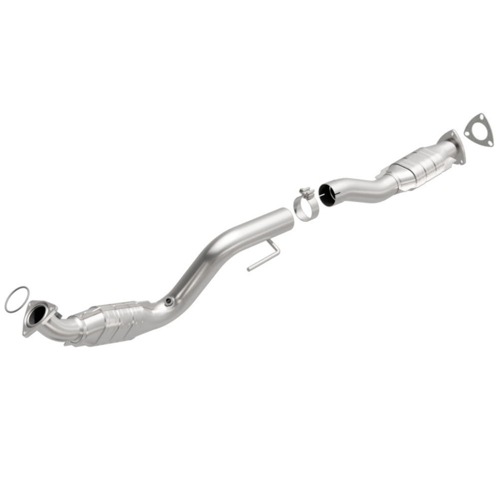 MagnaFlow direct-fit catalytic converter fits 2003-2007 Chevrolet Express 3500, Chevrolet Express 2500, and additional vehicles and 2003-2005 Express 2500 4.8L passenger side 4.8L