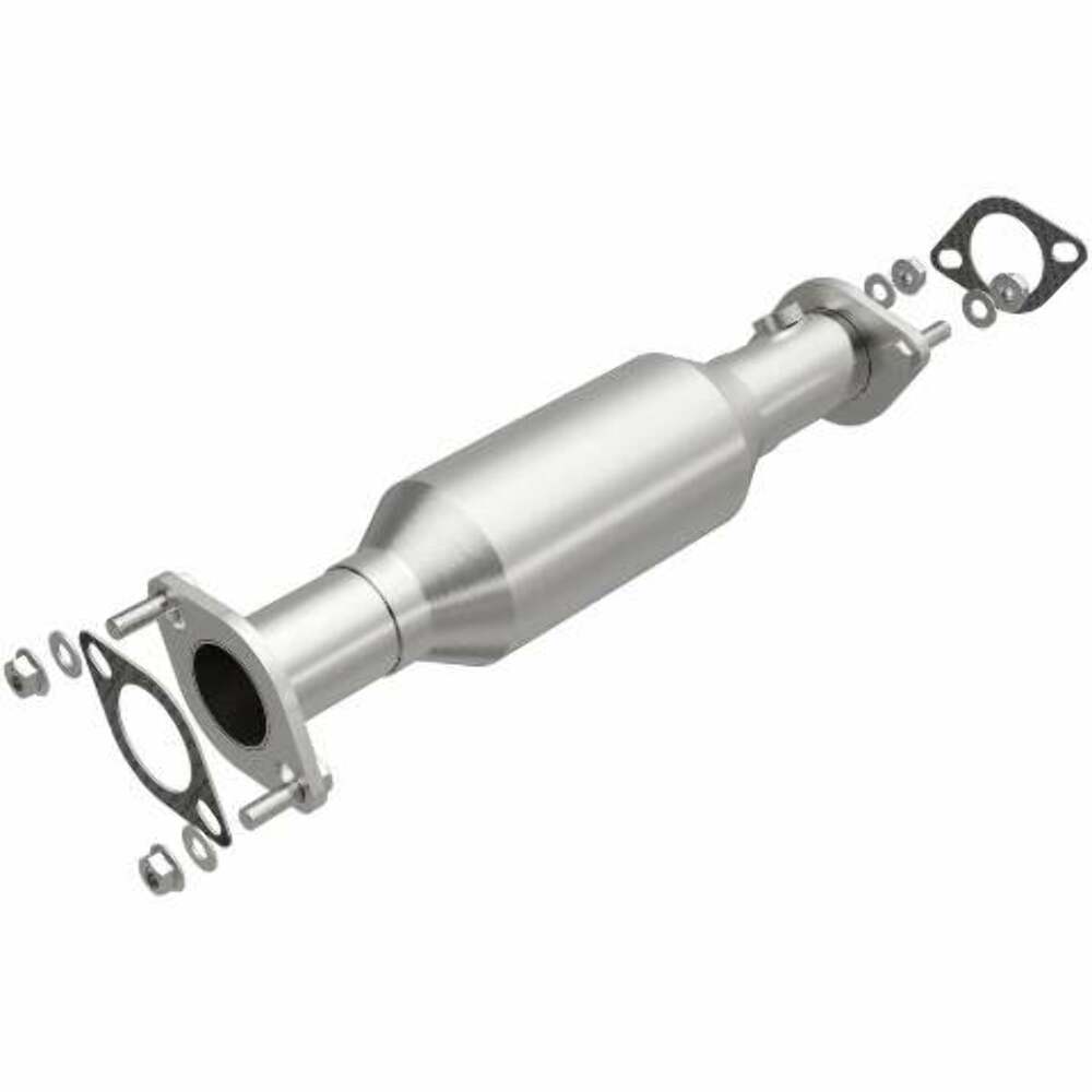 MagnaFlow direct-fit catalytic converter fits 2004-2006 Outlander 2.4L stainless steel Federal EPA compliant OBDII 24371