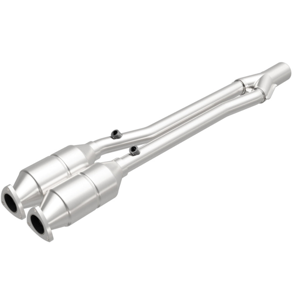 MagnaFlow direct-fit catalytic converter fits 2004-2006 Audi TT Quattro 3.2L and 2004 Volkswagen R32 3.2L stainless steel CARB compliant OBDII 49013