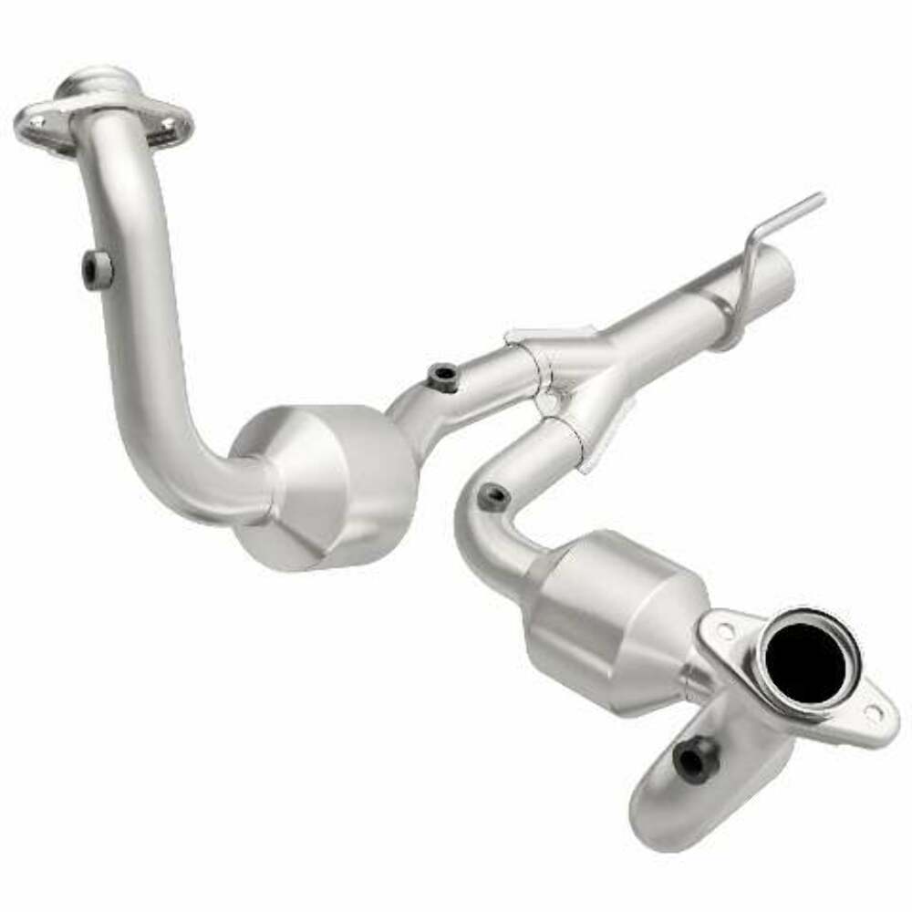 MagnaFlow direct-fit catalytic converter for 2002-2004 Jeep Grand Cherokee 4.7L stainless steel CARB compliant OBDII 49070