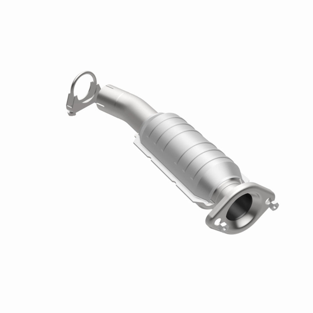 MagnaFlow direct-fit catalytic converter fits 04 Toyota Sienna 3.3L stainless steel Federal EPA compliant OBDII 23084