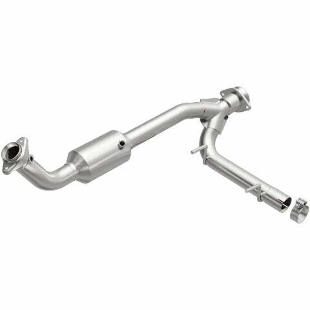 MagnaFlow direct-fit catalytic converter fits 2005-2006 Lincoln Navigator 5.4L passenger side 5.4L passenger side stainless steel CARB compliant OBDII 52508