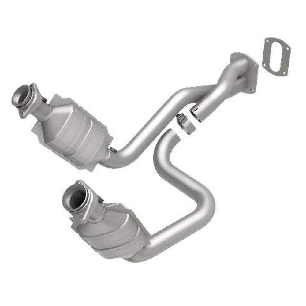 MagnaFlow direct-fit catalytic converter for 2005-2007 Ford F-250 5.4L stainless steel CARB compliant 49911