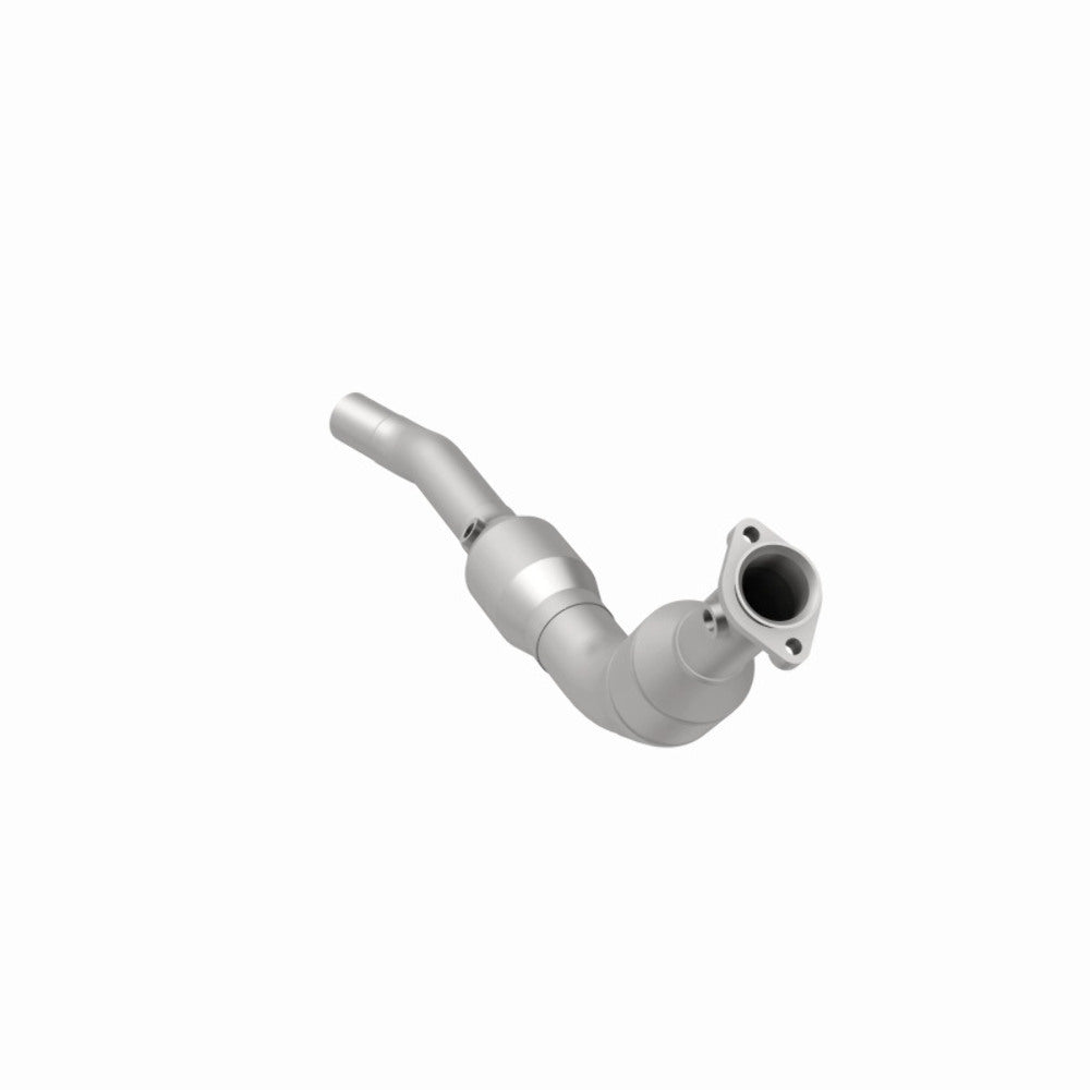 MagnaFlow direct-fit catalytic converter fits 2005-2009 Land Rover LR3 and 2006-2009 Land Rover Range Rover Sport. Hardware is included to eliminate the hassle of working with corr