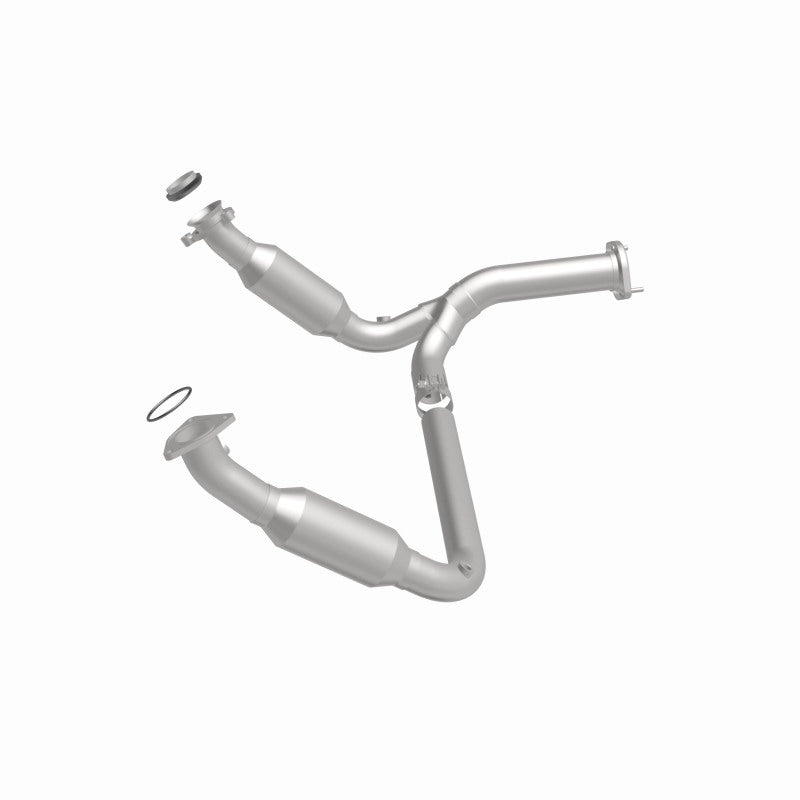 MagnaFlow direct-fit catalytic converter for 2007-2009 Chevy Silverado 1500 stainless steel CARB compliant 5451194