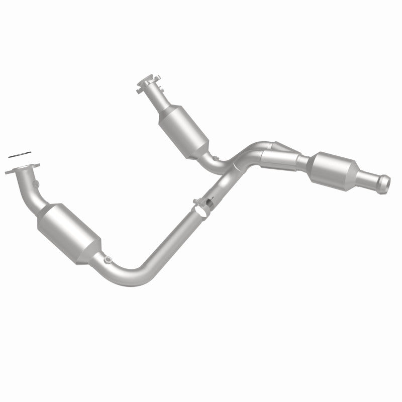 MagnaFlow direct-fit catalytic converter for 2009-2013 Chevy Silverado 1500 stainless steel CARB compliant 5582578