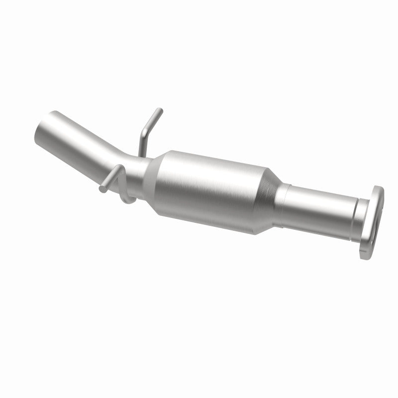 MagnaFlow direct-fit catalytic converter fits 2011-2013 Toyota Highlander 3.5 Undby 3.5 inch inlet/outlet stainless steel CARB compliant 52537