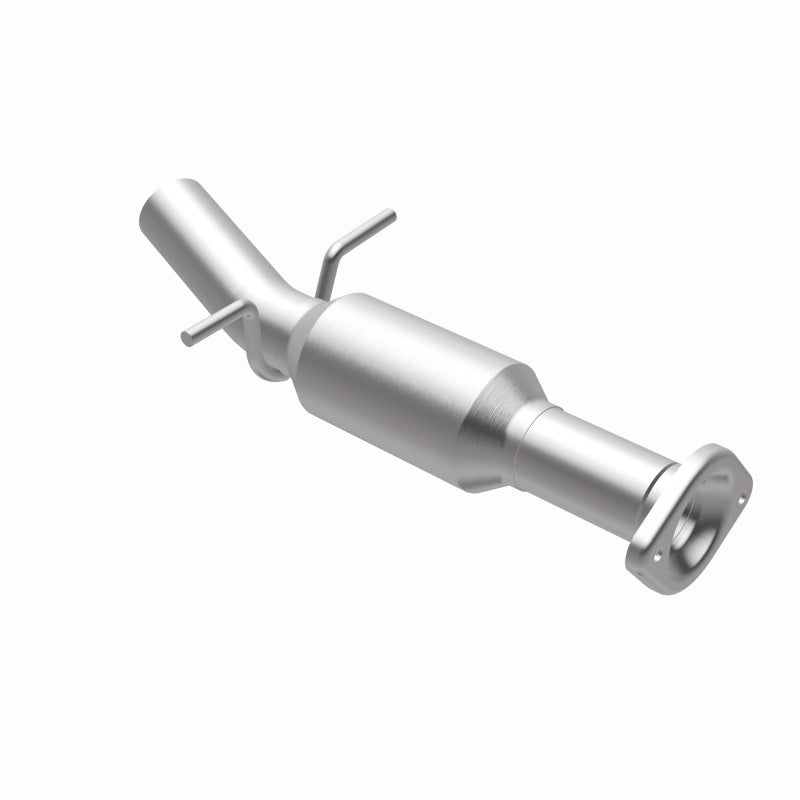 MagnaFlow direct-fit catalytic converter fits 2011-2013 Toyota Highlander 3.5 Undby 3.5 inch inlet/outlet stainless steel CARB compliant 52537