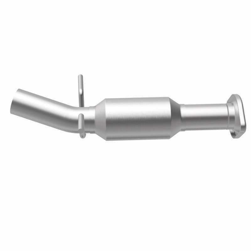 MagnaFlow direct-fit catalytic converter fits 2011-2013 Toyota Highlander 3.5 Undby 3.5 inch inlet/outlet stainless steel CARB compliant 52537