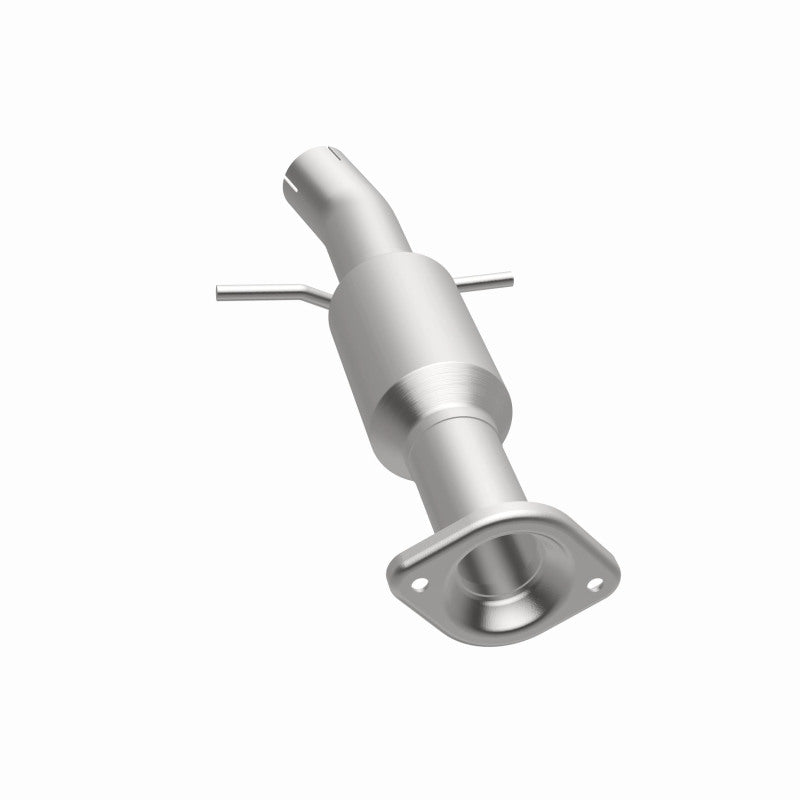 MagnaFlow direct-fit catalytic converter fits 2014-2015 Toyota Highlander 3.5 Undby 3.5 inch inlet/outlet stainless steel CARB compliant 52536