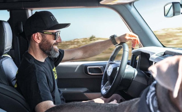 Universal Performance Muffler MAG 430SS 5x5x14 3.00 14867 Magnaflow