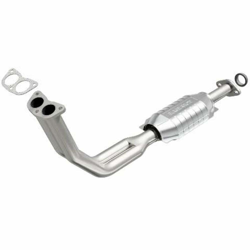 MagnaFlow direct-fit catalytic converter fits 1989-1995 Geo Tracker and Suzuki Sidekick, this and 1989-1995 Geo Tracker 1.75 inch inlet/outlet stainless steel CARB compliant 22618