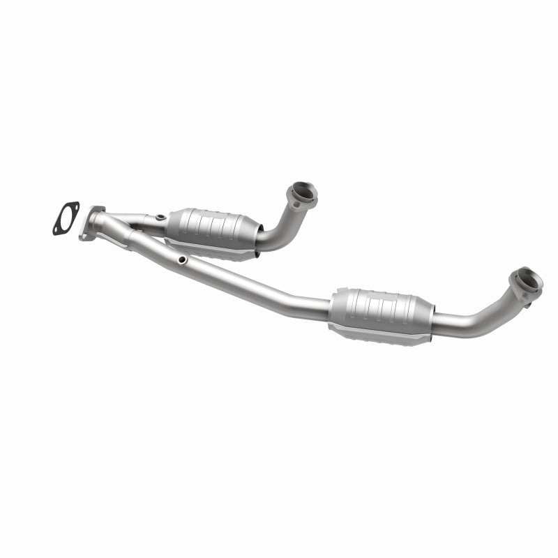 MagnaFlow direct-fit catalytic converter for 1995-1997 Ford 3.8L stainless steel CARB compliant 4451353