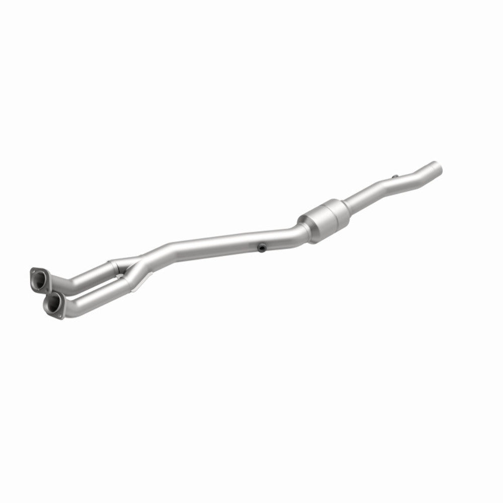 MagnaFlow direct-fit catalytic converter for 1996-1997 BMW 4.4L stainless steel CARB compliant 4481687