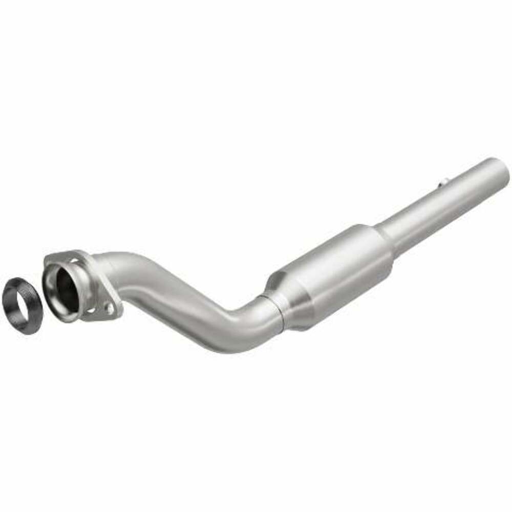 MagnaFlow direct-fit catalytic converter fits 1996 Buick Park Avenue, 1996 Buick LeSabre, and additional vehicles. Avoid potential exhaust leaks by using the included gaskets to ge
