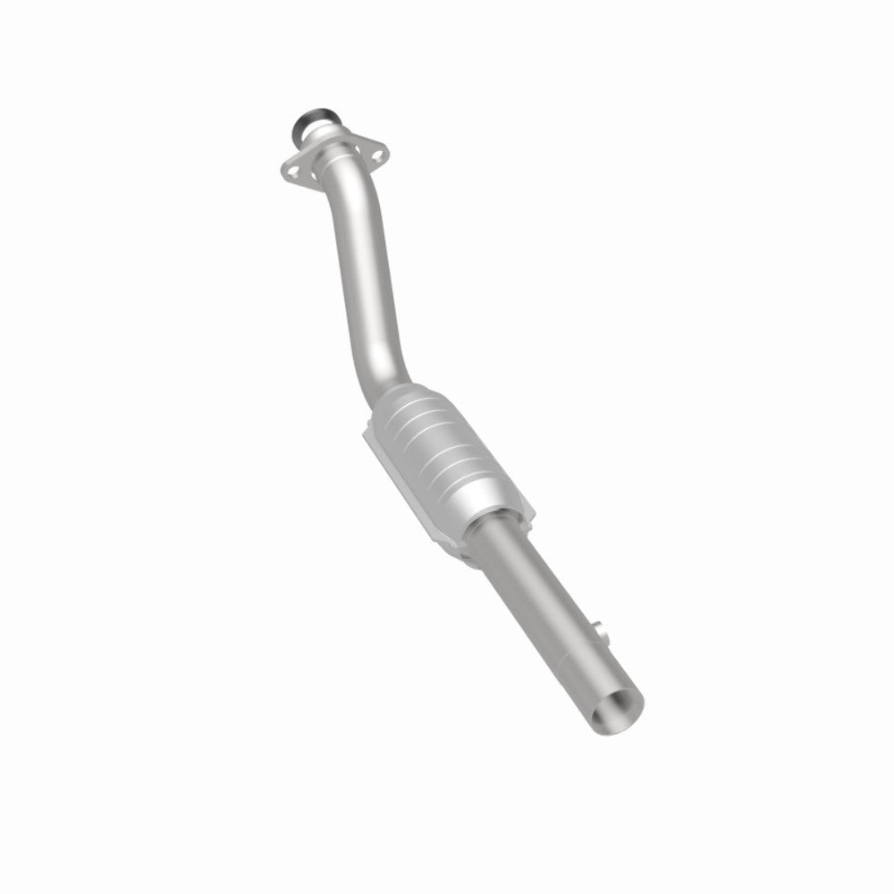 MagnaFlow direct-fit catalytic converter fits 1996 Buick Park Avenue, 1996 Buick LeSabre, and additional vehicles. Avoid potential exhaust leaks by using the included gaskets to ge
