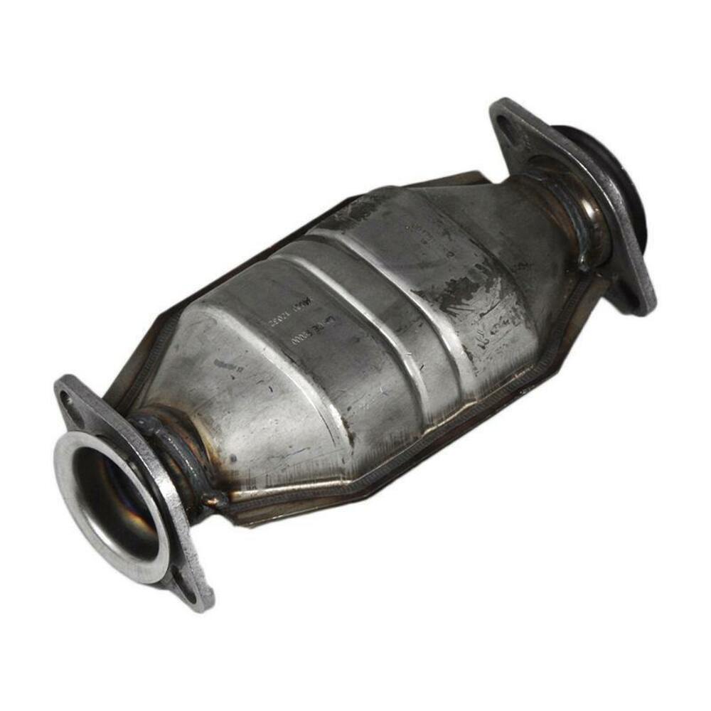 direct-fit catalytic converter fits 1998-2001 Nissan Altima 2.4L L4 and 1995-1998 Nissan 240SX 2.4L L4 rear front Federal EPA with gaskets Schultz