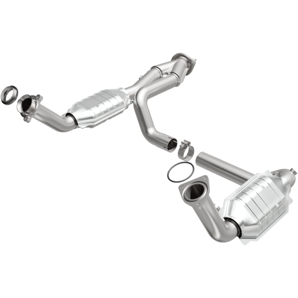 MagnaFlow direct-fit catalytic converter for 1999-2006 GMC Sierra 1500 stainless steel Federal EPA compliant OBDII