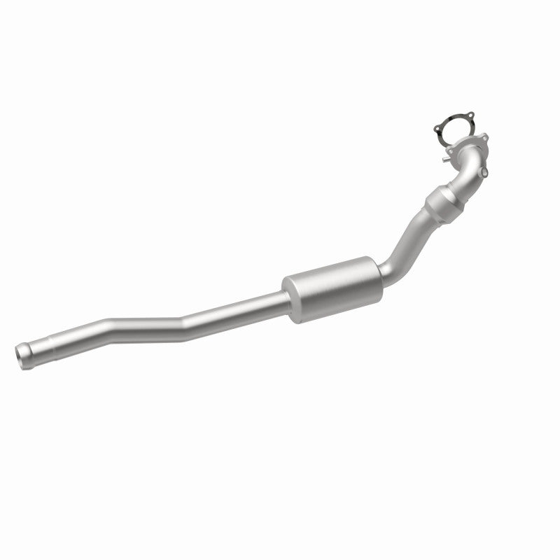 MagnaFlow direct-fit catalytic converter fits 2000 Volvo S70, 2000 Volvo V70, and additional vehicles. Avoid potential exhaust leaks by using the included gaskets to get a proper s