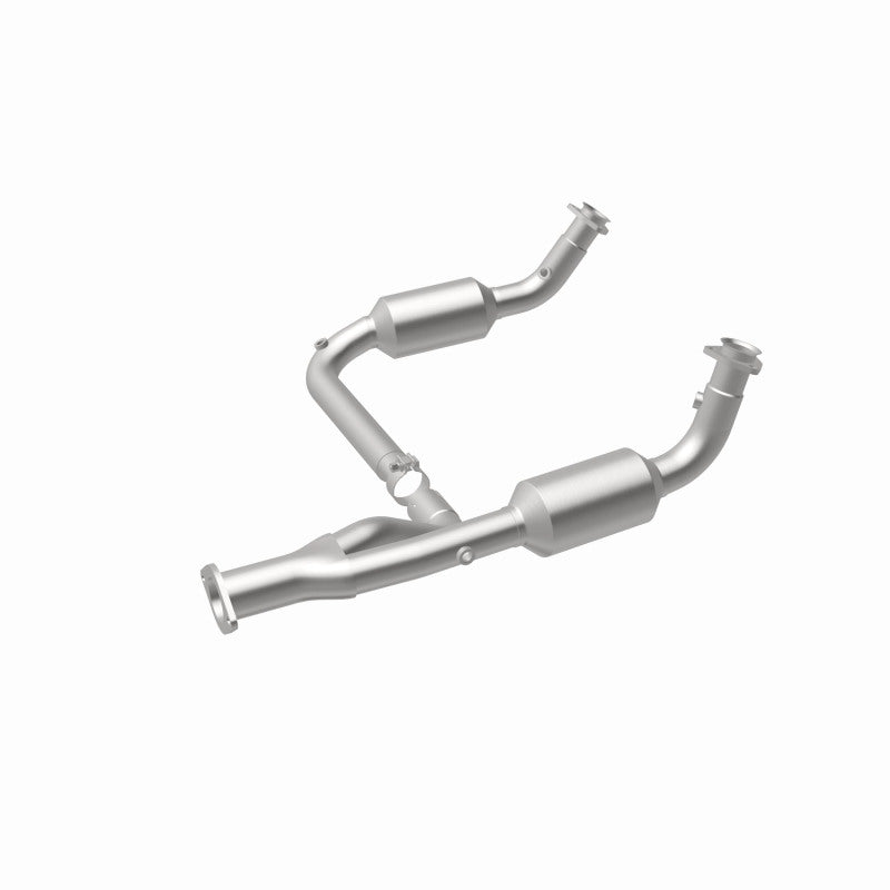 MagnaFlow direct-fit catalytic converter fits 1999-2000 Chevrolet Tahoe, 1997-2000 GMC Yukon, and additional vehicles. Hardware is included to eliminate the hassle of working with