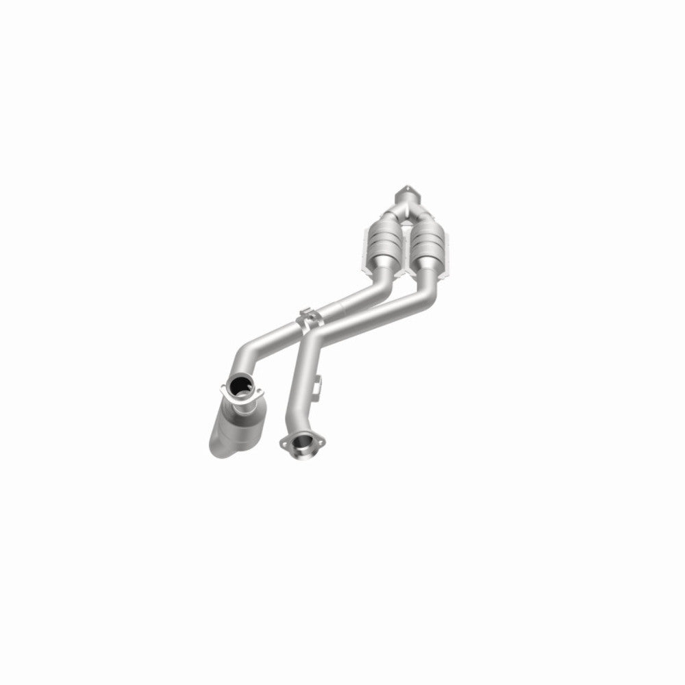 MagnaFlow direct-fit catalytic converter fits 2000 Mercedes-Benz CLK320 3.2L and 2000 Mercedes CLK320 3.2L stainless steel CARB compliant 444059