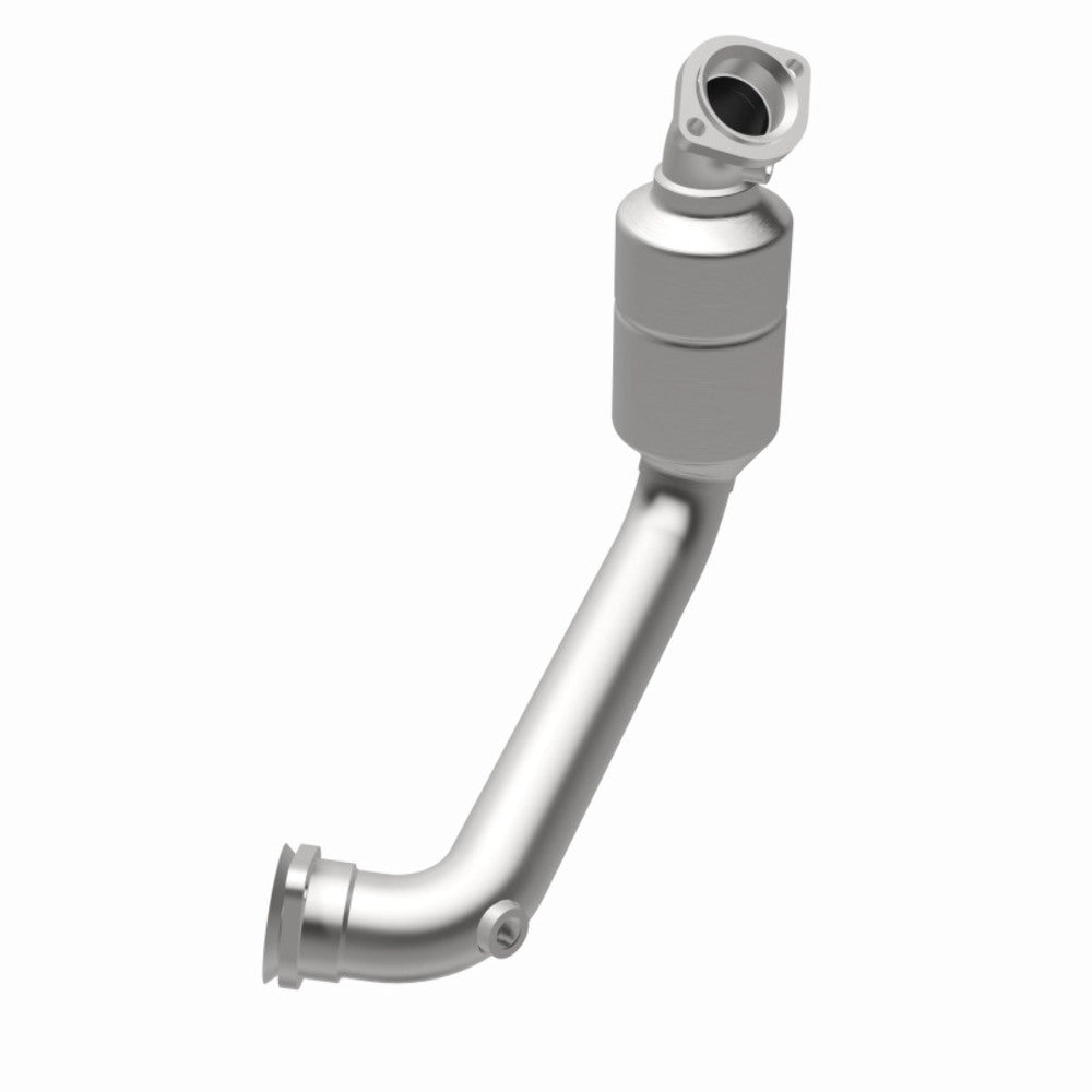MagnaFlow direct-fit catalytic converter fits 2000 Mercedes-Benz E320 and 2000 Mercedes-Benz CLK320. Hardware is included to eliminate the hassle of working with corroded factory p