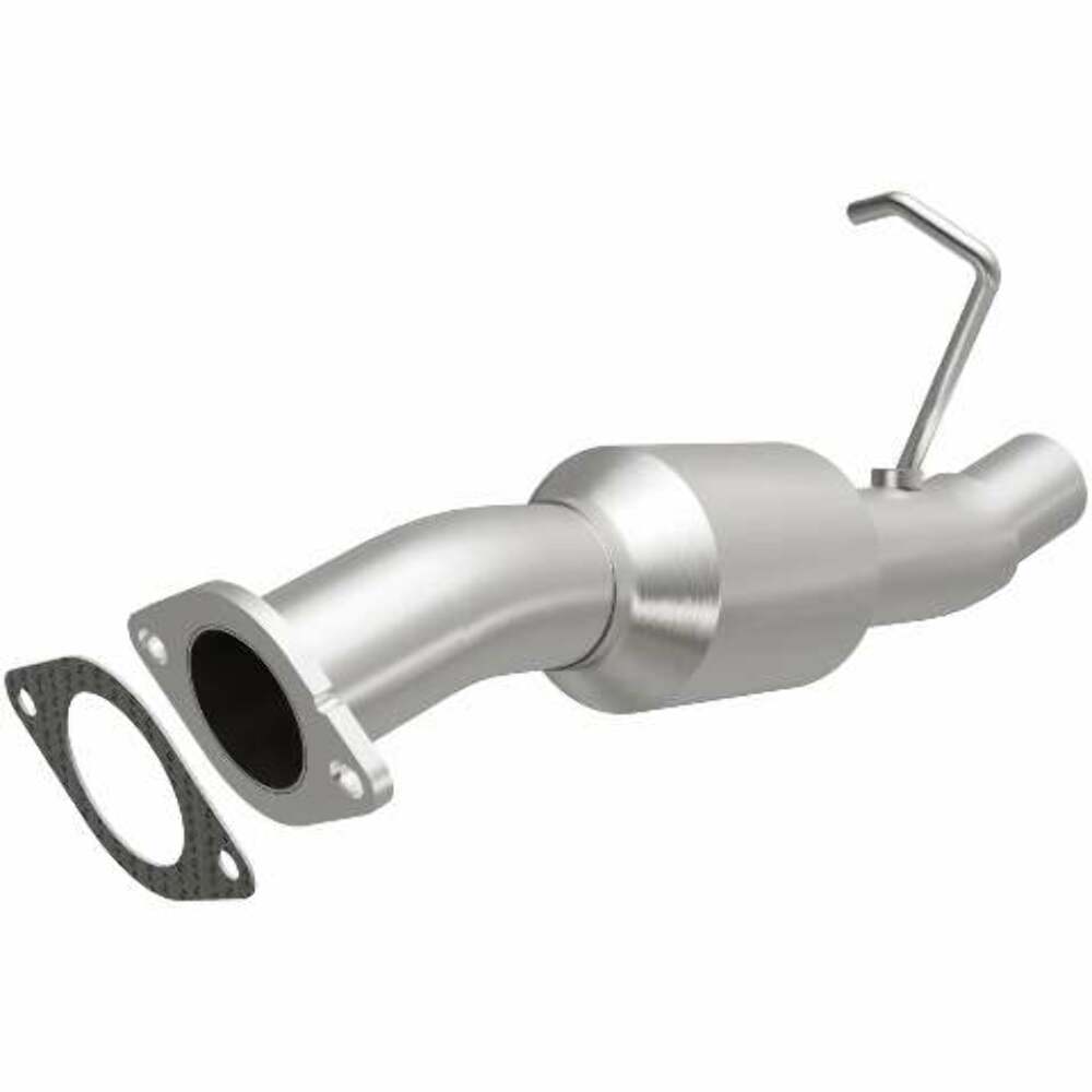 MagnaFlow direct-fit catalytic converter for 2003-2006 Chevy Silverado 2500 stainless steel CARB compliant 4551006