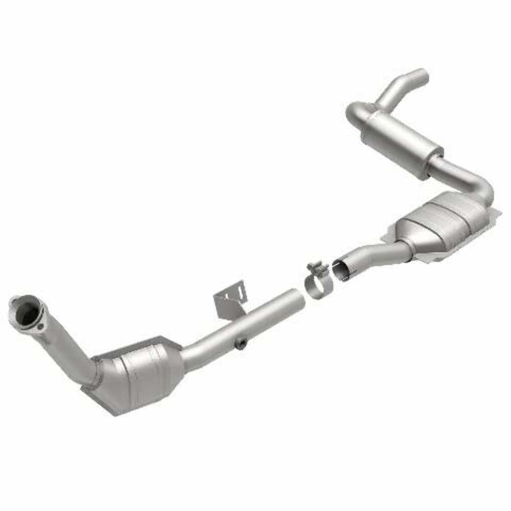 MagnaFlow direct-fit catalytic converter fits 2003 Mercedes-Benz ML320 3.2L and 2003 Mercedes ML320 3.2L stainless steel CARB compliant OBDII 51843