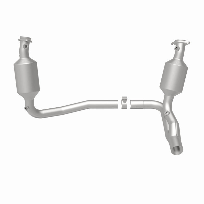 MagnaFlow direct-fit catalytic converter fits 2004 Dodge Dakota 3.7L stainless steel CARB compliant 4551026