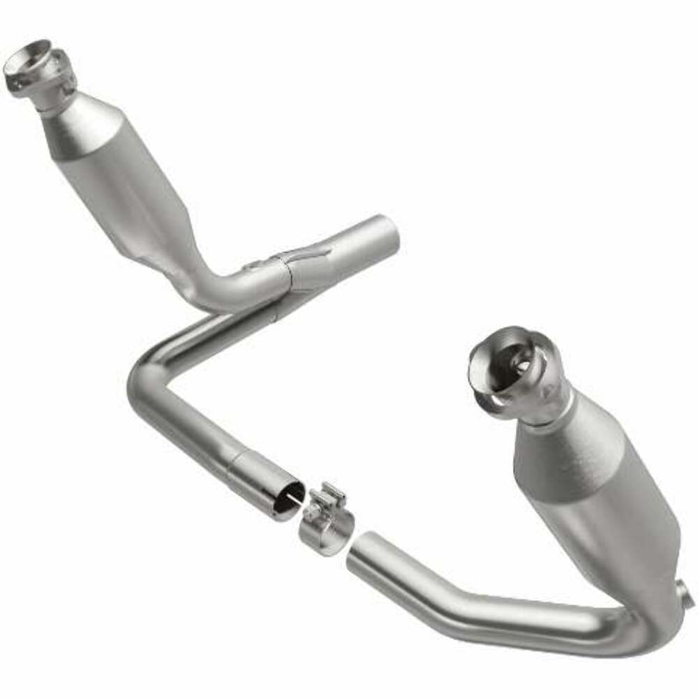MagnaFlow direct-fit catalytic converter fits 2004 Dodge Dakota 3.7L stainless steel CARB compliant 4551027
