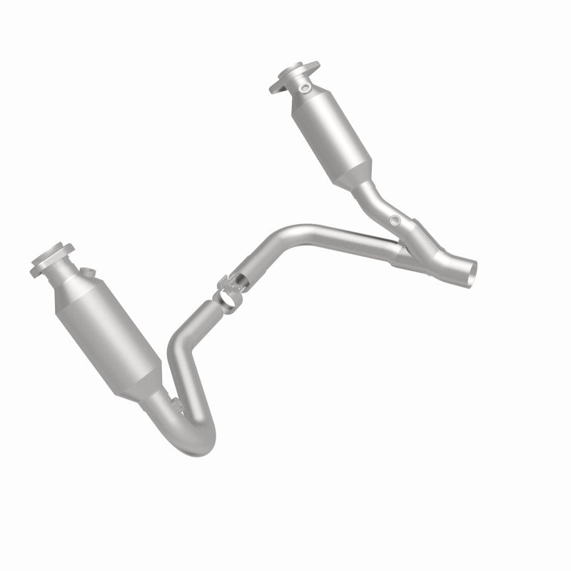 MagnaFlow direct-fit catalytic converter for 2005-2006 Dodge 4.7L stainless steel CARB compliant 4551832
