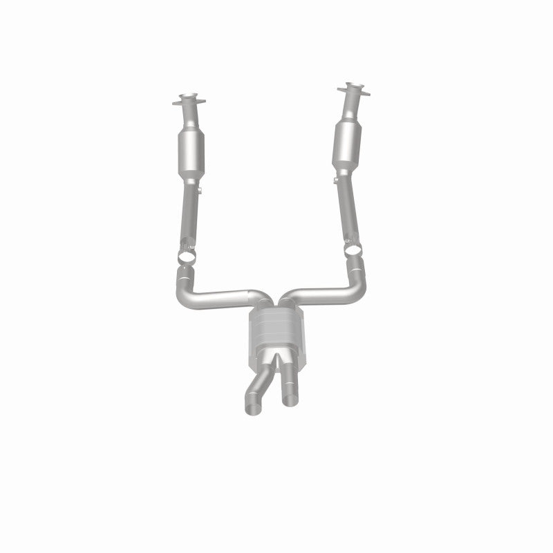 MagnaFlow direct-fit catalytic converter fits 2005-2006 Lincoln LS and 2005 Ford Thunderbird. Hardware is included to eliminate the hassle of working with corroded factory parts an