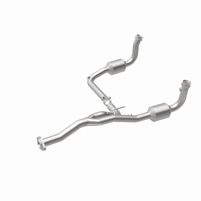 MagnaFlow direct-fit catalytic converter for 2005-2007 Jeep 3.7L stainless steel CARB compliant 5451186