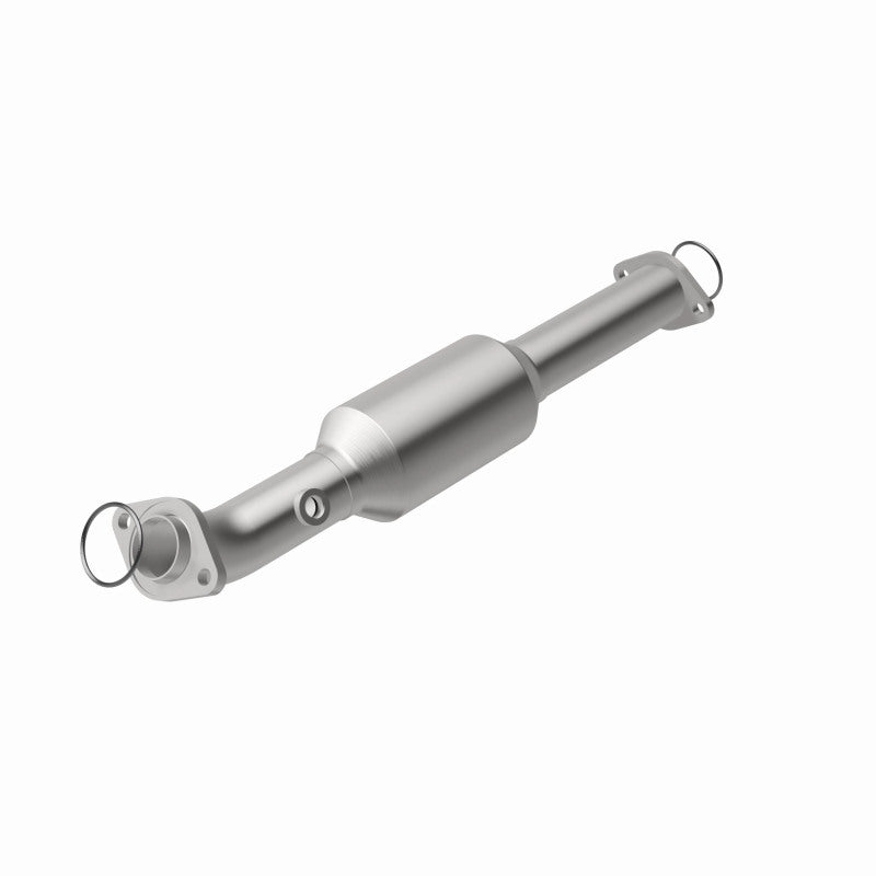 MagnaFlow direct-fit catalytic converter for 2012-2015 Toyota Tacoma 4.0L stainless steel CARB compliant 5592661