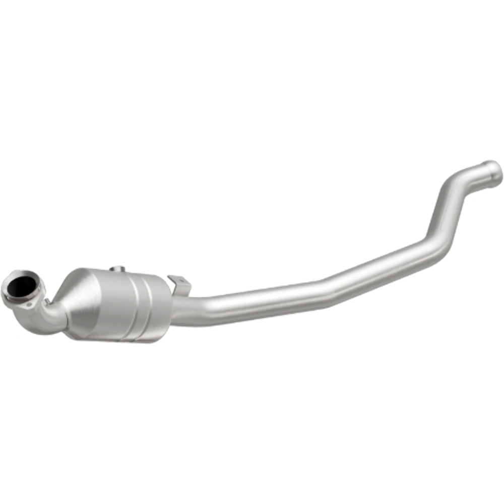 MagnaFlow direct-fit catalytic converter fits 2006-2011 R350 3.5 L 3.5 inch inlet/outlet stainless steel CARB compliant 52178