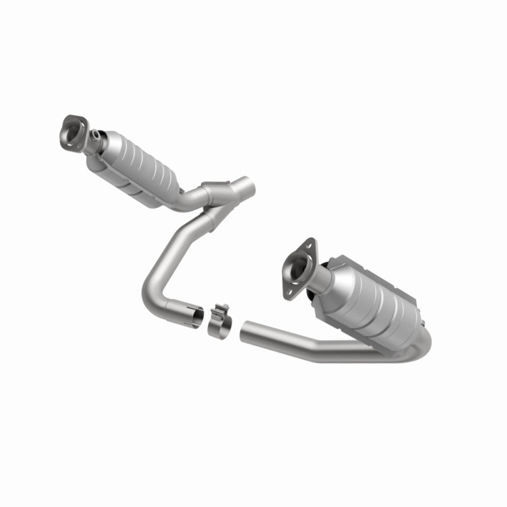 MagnaFlow direct-fit catalytic converter fits 2006 Mitsubishi Raider 3.7L stainless steel CARB compliant 4451627